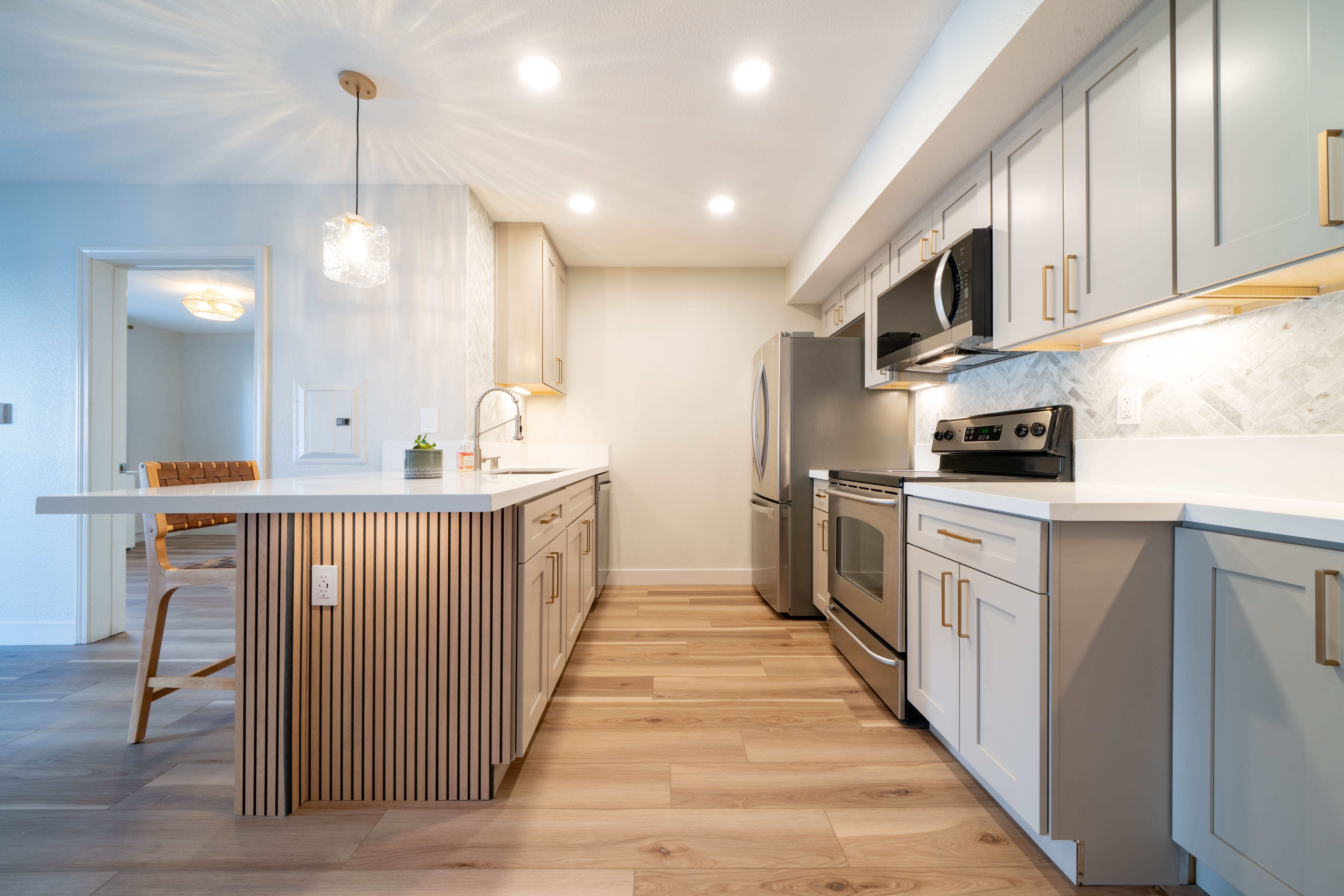 Mid-rise condo (placeholder)